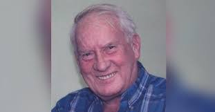 Wade Roark's Instagram, Twitter & Facebook