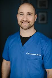 Chris Kort's Instagram, Twitter & Facebook