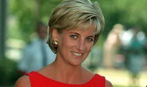 Meghan Markle's told crowd during speech in Manchester 'It's very nice to  be back in UK'