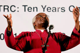 Chi era Desmond Tutu, il compagno di lotte di Mandela uno dei migliori  uomini del Novecento