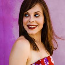 Stream Melanie Holm music