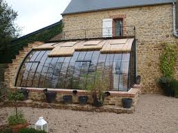 Serre Adossee A Une Maison Serre D Antan Basileek Serres Projets De Jardins Serre Adossee Serre Jardin