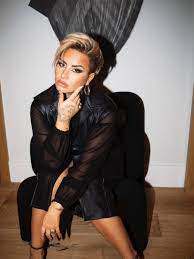 One day i'm gonna say 'thank you' for having. Demi Lovato On Twitter New New Cut Color By Alchemist Amber Hair Paul Norton Makeup Rokaelbeauty Styling Siena Pics Kritikozzz