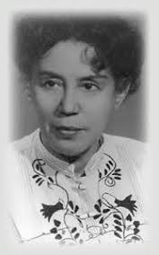 BLACK HISTORY MONTH HAITI EDITION 🇭🇹🇭🇹🇭🇹 Yvonne Sylvain (1907-1989)  was the first female doctor in Haiti. She was the first woman accepted into  the medical school of the University of Haiti, and