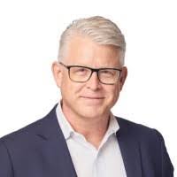 Eric Shriner's Instagram, Twitter & Facebook