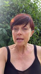 Zame ena najboljših oddaj, hvala Mojca Fatur, da si delila z nami. Veš  kakšno dobro brco si nam dala vsem! Nič ni nemogoče! In draga Zvezdana  Mlakar, hvala tebi, da si! Tole