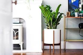 Culture indoor, spécialiste de l'hydroponie et pot geotextile, pots, substrates and potting soils : Plantes D Interieur Et Pots Design La Collection Mid Century De Leon George
