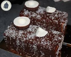 La Gourmandise Selon Sandrine Bavarois Fleur Vanille Fraise Enrobage Chocolat Fondue Au Chocolat Dessert