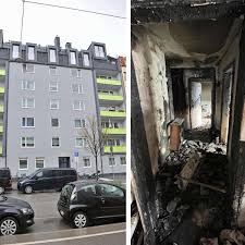 Die explosion löste einen großeinsatz der feuerwehr aus. Munchen E Roller Explodiert In Wohnung Bewohnerinnen Rennen Um Ihr Leben Stadt