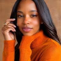 Quinisha Woods's Instagram, Twitter & Facebook