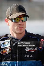 36 Photos & High Res Pictures