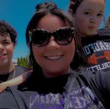 Who can recommend a photographer in Kill Devil Hills area for a family  vacation?