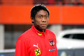 This is the shirt number history of david alaba from fc bayern münchen. Datei David Alaba Osterreiche Fussballnationalmannschaft 05 Jpg Wikipedia