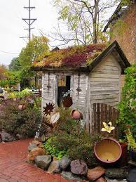 Wish I Could Find An Old Shed Like This Little Garden Backyard Modern Garden
