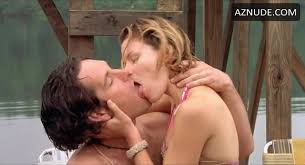 Elizabeth Banks Bikini nude scenes in Wet Hot American Summer - UPSKIRT.TV
