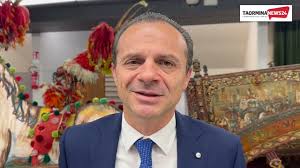 De Luca: "Taormina credibile con chi vuole investire qui, ora un piano di  area vasta" (VIDEO)