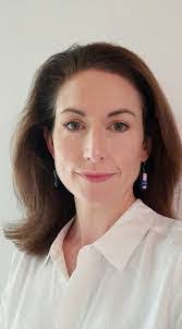 Lisa Meo's Instagram, Twitter & Facebook