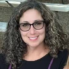 Kristi Roth's Instagram, Twitter & Facebook