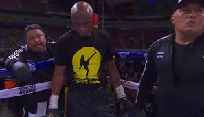 Serving as one of the most dominant champions in mma history, anderson silva shocked the boxing world with his victory over decorated mexican professional boxer julio césar chávez jr. Kdebsfdy6smxom