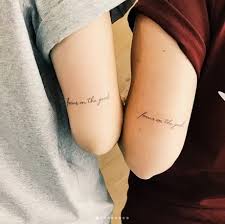 Αποφοίτησε από τη δραματική σχολή κεντρική σκηνή της μιμής ντενίση το 2007 ενώ την ίδια χρονιά έκανε το ντεμπούτο σε τηλεόραση και θέατρο. Sisterstattoo 15 Idees Gia Na Kaneis To Pio Tairiasto Life Eidhseis