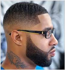 25 Coupe De Cheveux Homme Noir Americain Degrade Cheveux Cheveuxcourt Cheveuxboucles Coiffure Homme Afro Americain Cheveux Homme Noir Coiffure Homme