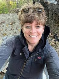 Well I got up today out of the bed did a few dishes and took a shower I'm  back in bed but slowly I'll kick depressions azz