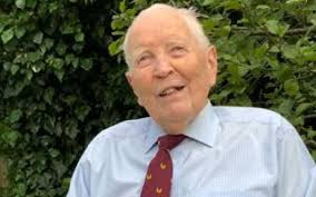 Army Captain Returns Home After Historic Antarctica Expedition