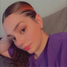 Kay Lee (@kaylee.robb.3) • Facebook