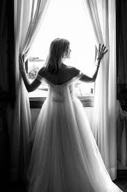 ➤ sie suchen einem brautkleid in münchen? Ein Brautkleid Nach Mass Rockstein Fotografie