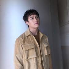 Enrique Gil Lizquen In 2020 Enrique Gil Liza Soberano Curly Hair Styles
