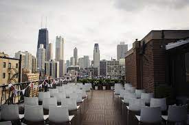 Chicago Rooftop Wedding Ceremony At The Public Hotel Planning By Naturally Yours Events Photo By Public Hotel Chicago Public Hotel Rooftop Wedding Ceremony