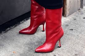 Those fupa jeans, boots and the harsh cut, the yellow stains throughout, looking stumpy. Emily Ratajkowski Debuts Baby Bump In A Peek A Boo Dress Red Boots Footwear News