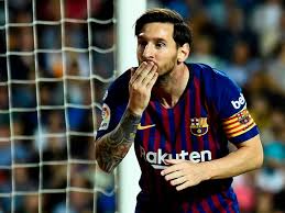 Valencia vs barcelona predicted lineups. Valencia 1 1 Barcelona Lionel Messi Magic Not Enough As Barcelona Make It Four League Games Without A Win Mirror Online