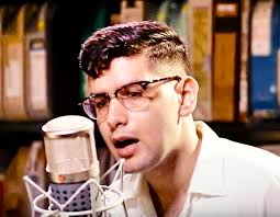 Aaron Frazer: Cruisin' Down 1960s Soul Avenue With a Super Smooth  Modern-Day Smokey Robinson Groove