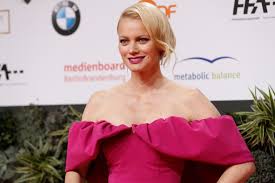 The show is a glocalized adaptation of the american next top model concept. Austria S Next Topmodel Franziska Knuppe Sucht Nachwuchsmodels Gala De
