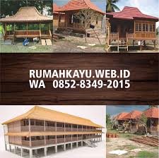 Bayangkan betapa nikmatnya menghilangkan lelah sehabis bekerja serta menikmati suasana bersama keluarga di ruang keluarga atau ruang tidur.kriteria rumah idaman memang dapat saja. Desain Rumah Kayu 2 Lantai Sederhana Rumah Kayu Minimalis