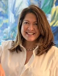 Dana Fink's Instagram, Twitter & Facebook