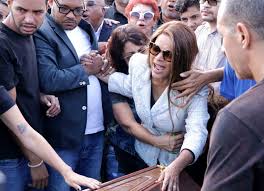 Flordelis dos santos de souza's husband, anderson do carmo, was shot 30 times at their home in rio de janeiro in june 2019. Familia Do Pastor Anderson Pede Cassacao De Flordelis