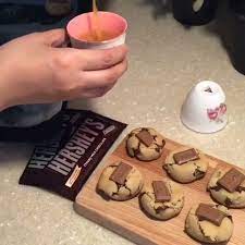 instagram video by مشروع س منه mar 5 2016 at 12 37pm utc hershey chocolate chocolate milk chocolate