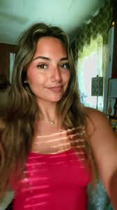 Exploring Country Music's Romantic Themes