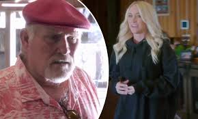 Terry Bradshaw finds out about daughter Erin's boob job in a new preview  for The Bradshaw Bunch