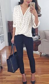 Black And White Polka Dot Blouse Outfit Loving This Outfit Especially The Blouse Look Fashion Looks Looks Femininos