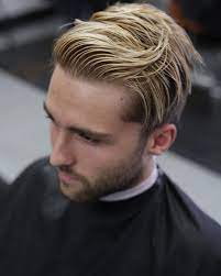 Coiffure 101 Idees De Coupe D Homme Pour Cheveux Mi Longs Coiffures Zenidees Cheveux Mi Long Coiffure Coiffures Degradees