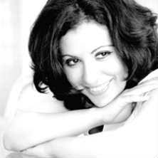 Reconocidas cantantes latinoamericanas unen su talento en contra de la  violencia