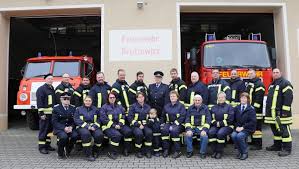 Noch heute erinnern in manchen küstenstädten skulpturen an die nordseefrauen, die bei wind und die currywurst, heute eine der typischsten imbissgerichte berlins, gibt es noch gar nicht so lange. Stadt Muhlberg Elbe Freiwillige Feuerwehr Brottewitz