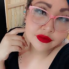 Julia Esparza's Instagram, Twitter & Facebook