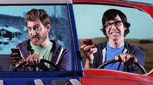 Rhett Link Face Off In A Rap Battle About Texting And Driving In I M A Textpert Good Mythical Morning Rhett And Link Rap Battle