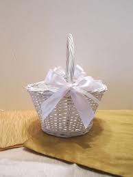 Round Flower Girl Basket White Wicker Basket White Wedding Basket Dressed Up And Wedding Rea White Wedding Basket Flower Girl Basket White Wicker Baskets