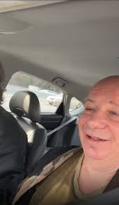 John Mayer, Jeff Ross mourn Bob Saget while picking up his car