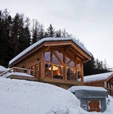 9 Warm And Cozy Ski Chalets For The 21st Century Ski Chalet Chalet Design Chalet Interior